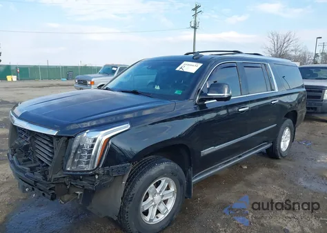 2015 Cadillac Escalade Esv Premium z USA, uszkodzony, nr VIN 1GYS4TKJ3FR736563